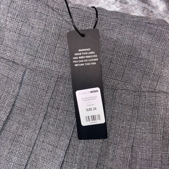 Fashion Nova Gray Pleated Mini Skirt - Picture 5 of 7